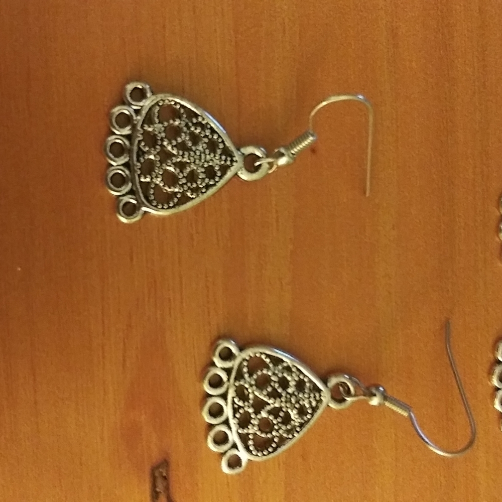 🌺1pr earrings to personalize READ